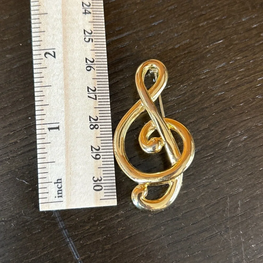Vintage P.E.P. Gold Tone Treble Clef Music Brooch‎ Pin Musician Jewelry